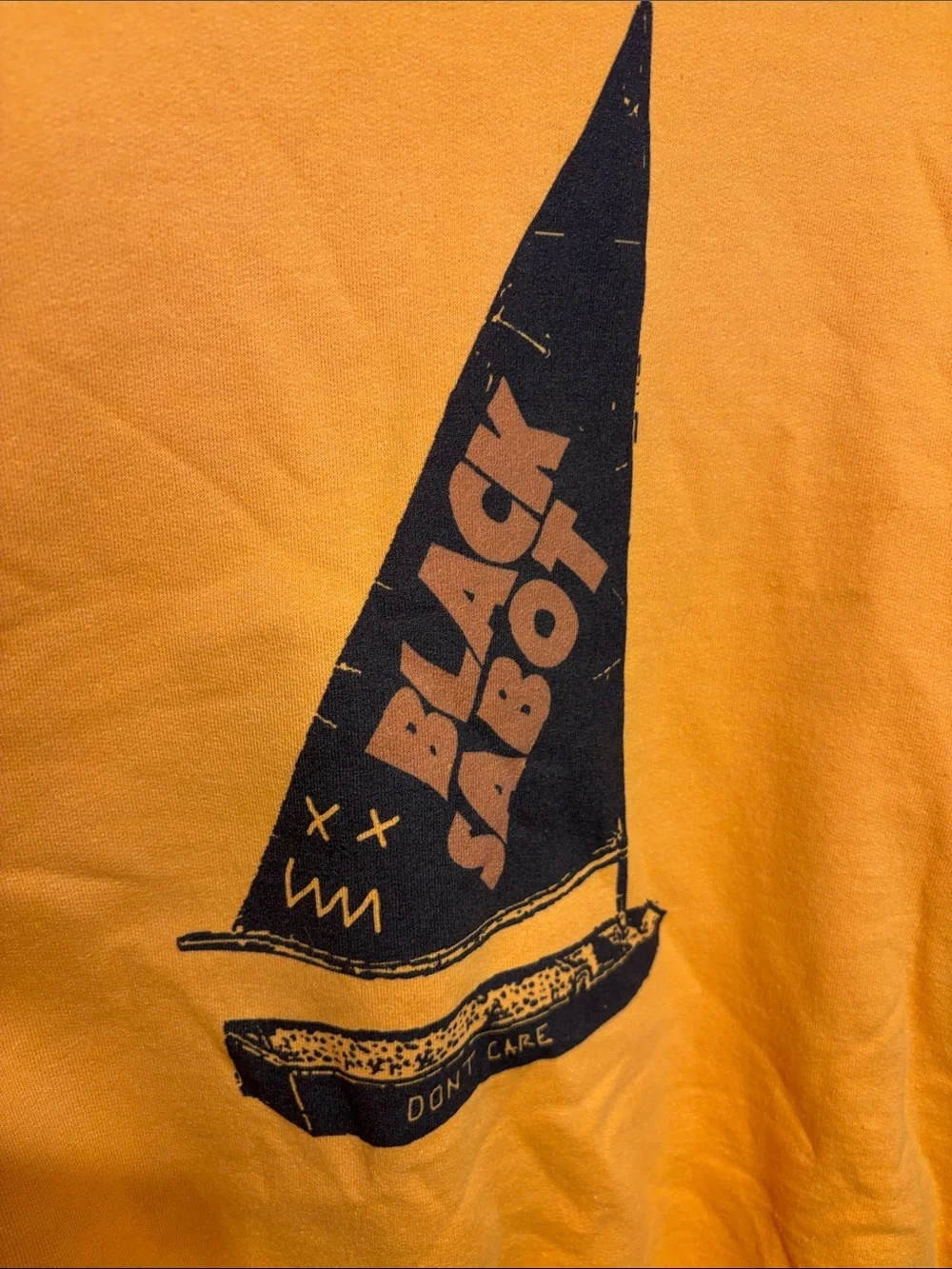 DON'T CARE BE HAPPY Black Sabot Yellow Graphic Crewneck Sweater - Medium